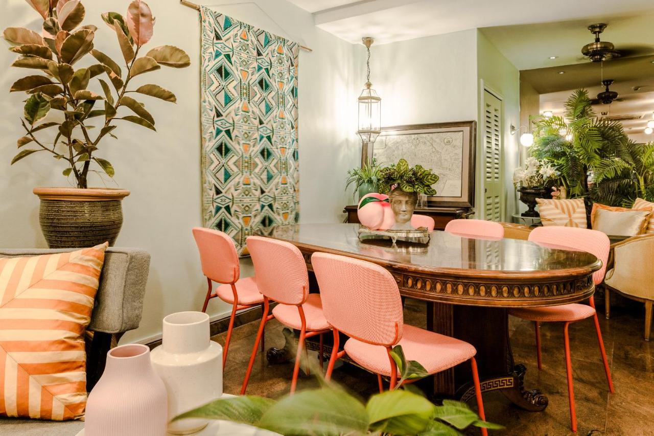 Adler (adults Only) Singapura